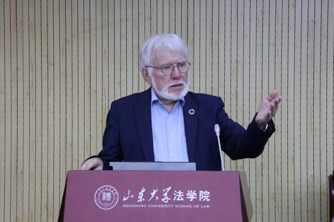 司徒博照片